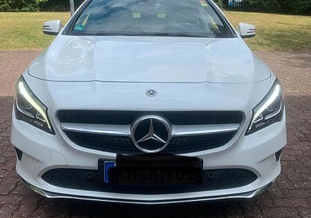 Mercedes-Benz 200