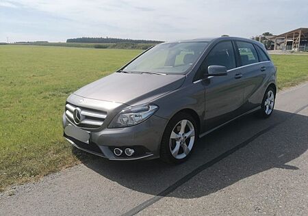 Mercedes-Benz B 180 CDI Style Style