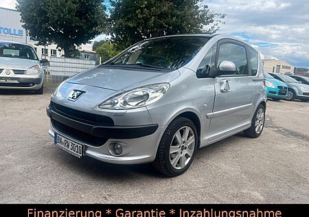Peugeot 1007 Premium.Automatik.Klima.Navi.pano