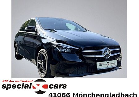 Mercedes-Benz B 200 d Comand Online / Kamera / Teilleder / DAB