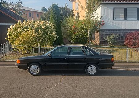 Audi 100