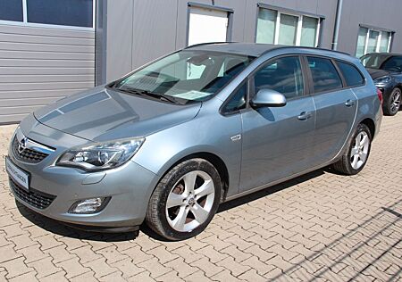Opel Astra J Sports Tourer Design Edition