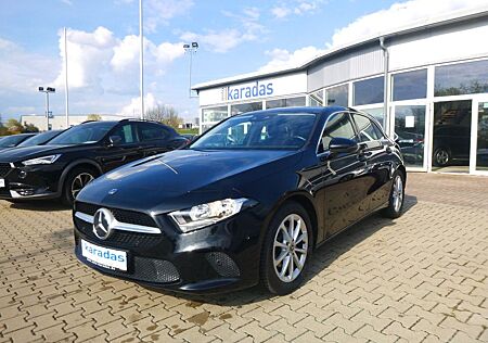 Mercedes-Benz A 180 >AUT/NAVI/Sitzheiz/SR NEU<