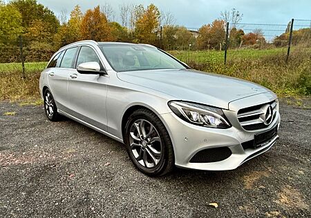 Mercedes-Benz C 180 C180*LED*AHK*Pano*Navi*8-Fach*Avantgarde*