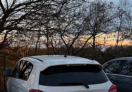 Mitsubishi Space Star 1.2 80Ps