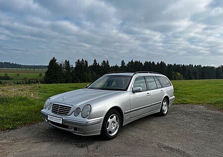Mercedes-Benz E 200 KOMPRESSOR T ELEGANCE