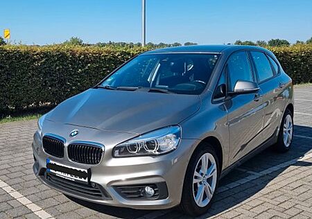 BMW 218i 218 Active Tourer Advantage AHK,LED,Navi