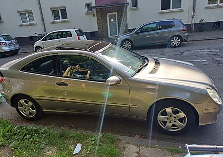 Mercedes-Benz CL 220 Mercedes Benz C 220 CDI Sportcoupe