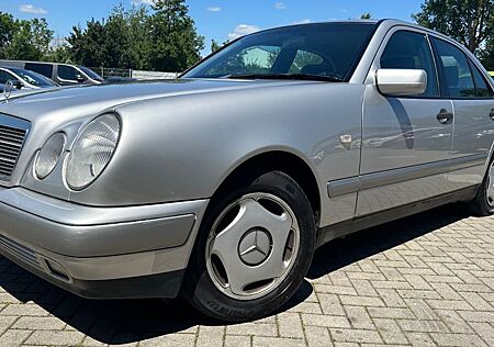 Mercedes-Benz E 220 MB E 220CDI#GrüneUmweltplakette#Org.Blaupunktrad
