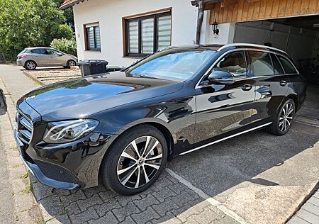 Mercedes-Benz E 300 de T Autom. - Standheizung, Standklima