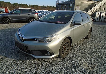 Toyota Auris Touring Sports Edition-S+