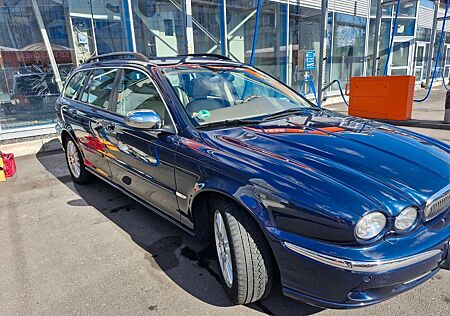 Jaguar X-Type 2.5 Liter V6 Executive