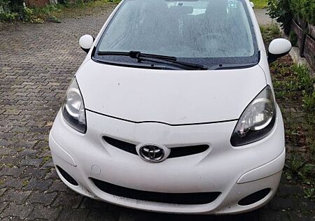 Toyota Aygo (X) Aygo (X) 1,0-l-VVT-i -