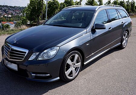 Mercedes-Benz E 350 4MATIC T BlueEFFICIENCY -