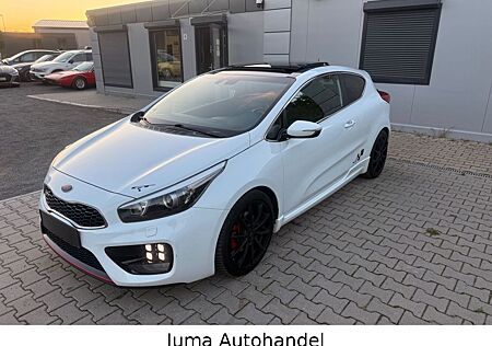 Kia Cee'd / Ceed