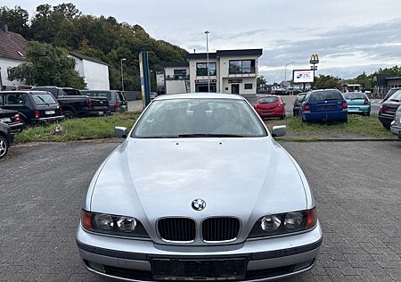 BMW 520i