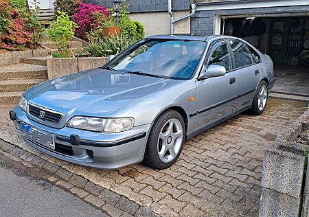 Honda Accord 2.2i VTec