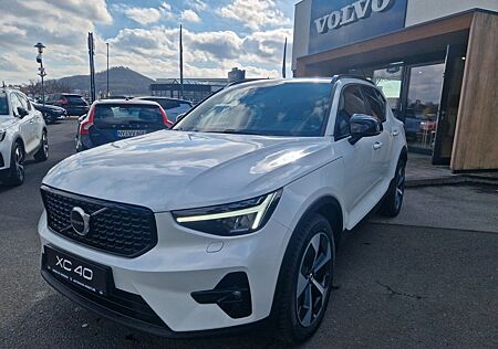 Volvo XC 40 B4 Plus Dark 2WD