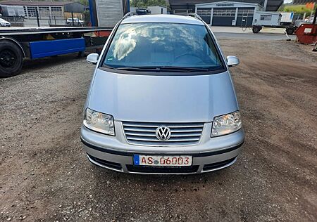 VW Sharan Volkswagen 2.0 Highline/7Sitzer/AHK/TÜV Neu