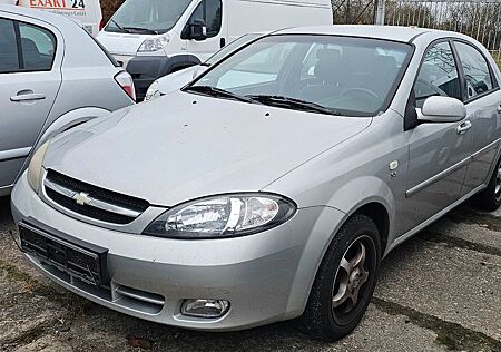 Chevrolet Lacetti 1,6 SX Klima