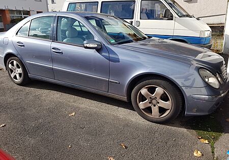 Mercedes-Benz E 240 4MATIC ELEGANCE Elegance