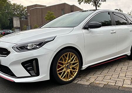 Kia Cee'd / Ceed 1.6 T-GDI GT GT