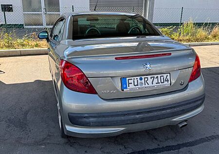 Peugeot 207 CC Cabrio -Coupe Roland Garros /Leder/ Klima