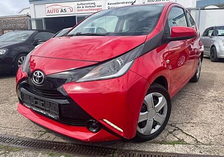 Toyota AYGO x-play *AUTOMATIK*