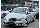 Mercedes-Benz B 180 B -Klasse*Navi*SHZ*AHK*Abstandswarner