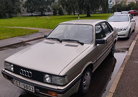 Audi 90