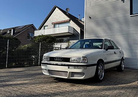 Audi 80