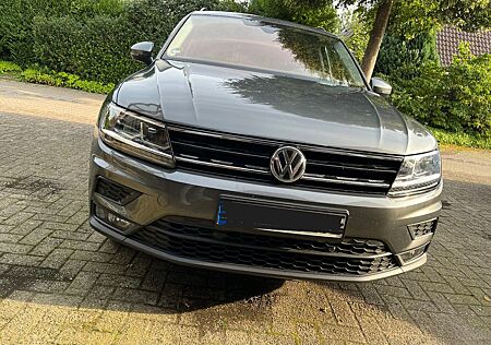 VW Tiguan Volkswagen 2.0 TDI SCR DSG -