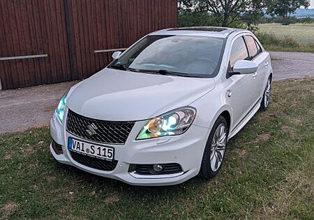 Suzuki Kizashi 2.4 SPORT CVT Allrad SPORT