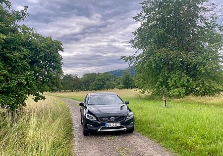 Volvo V60 CC V60 Cross Country D4 AWD Geartronic -