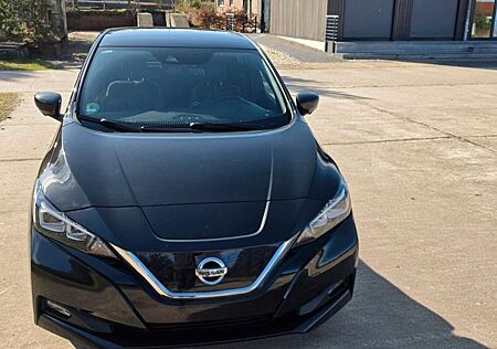Nissan Leaf 150 PS 40KWH Acenta Acenta