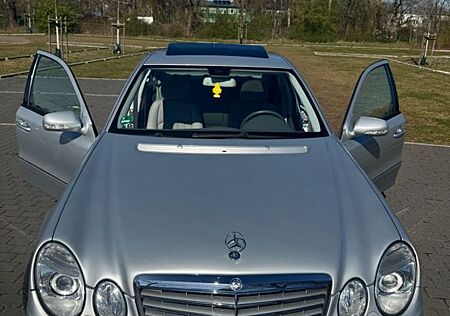 Mercedes-Benz E 280 4MATIC ELEGANCE Elegance