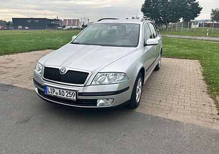 Skoda Octavia Combi 1.6 Ambiente