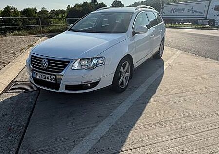 VW Passat Volkswagen 2.0 TDI DPF DSG Highline Highline