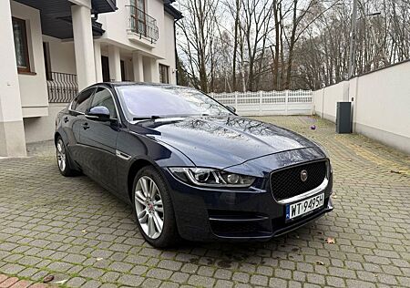 Jaguar XE 25t 250PS Prestige Automatik Prestige