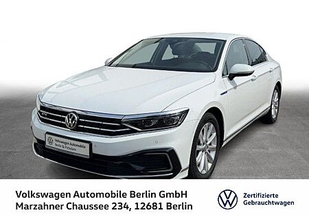 VW Passat Volkswagen GTE 1,4 l TSI DSG Navi LED Standhzg PDC