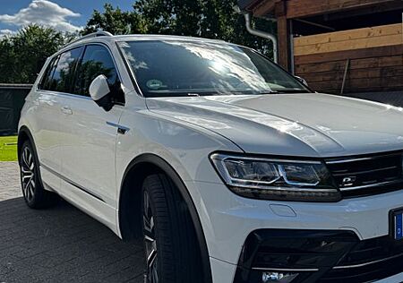 VW Tiguan Volkswagen 2.0 TDI SCR 176kW DSG 4MOTION Highlin...