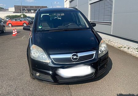 Opel Zafira B | 2.2 Benzin | 103.000 km |