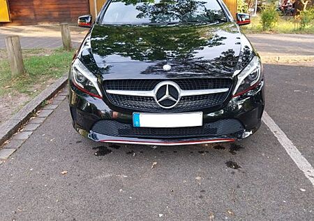 Mercedes-Benz A 160 A160 Urban LED/NAVI/SPORTSITZE/SITZHZG/PDC/17"