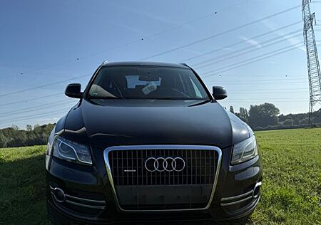 Audi Q5 2.0 TFSI S tronic quattro -