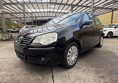 VW Polo Volkswagen IV Tour 1 Hand / 179