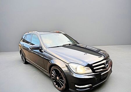 Mercedes-Benz C 250 T CDI AMG LINE 4MATIC SUNROOF,MEMORY,VOLL
