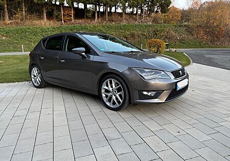 Seat Leon FR | 179 PS | HU 07/2027 | Alcantara
