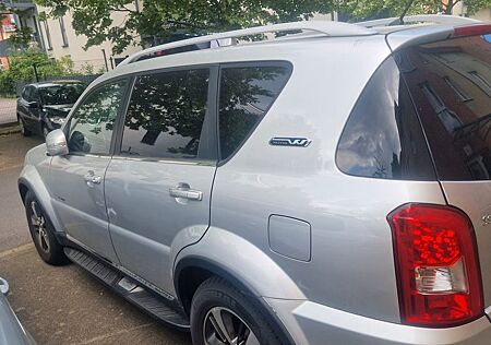 SsangYong Rexton 2.2 Diesel e-XDi 220 Sapphire 4WD AT ...