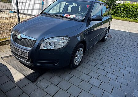 Skoda Fabia Combi Ambiente 1.4 Tüv 08.2026 1.Hand