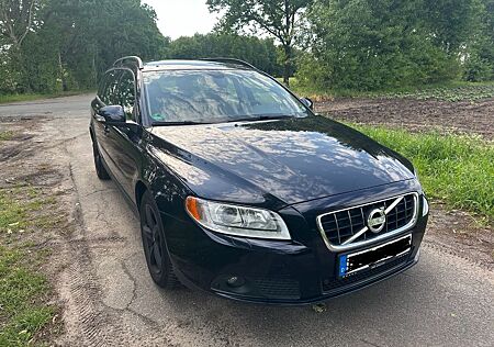 Volvo V70 1.6D DRIVe -Scheckheft, Navi